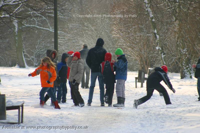 Snowball Fight 1